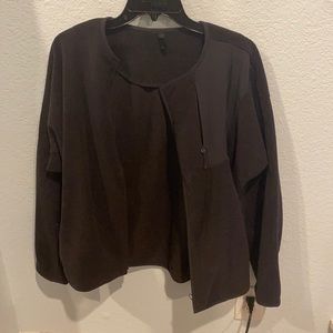 Lululemon fleece jacket. Never worn!